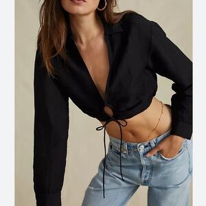 Pilcro Anthropologie women’s black Keyhole Shrunken Shirt size medium linen crop